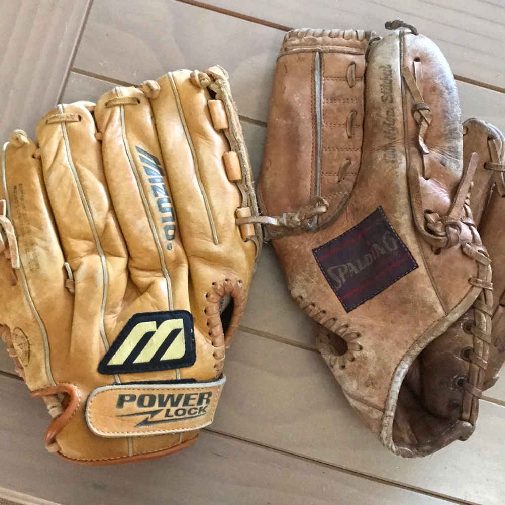 BASEBALL MITTS